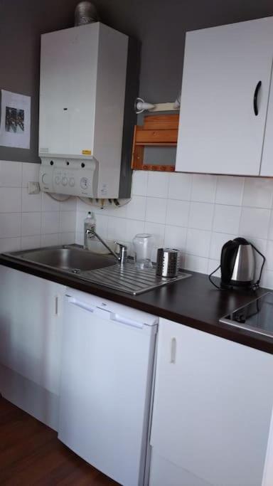 Joli Studio Proche Du Centre Et De La Plage. Douarnenez Εξωτερικό φωτογραφία
